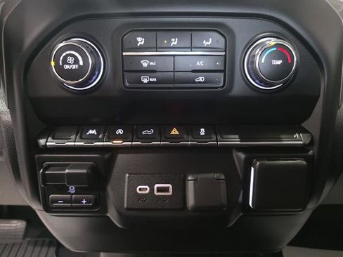 Used 2023 Chevrolet Silverado 1500 Custom image 20