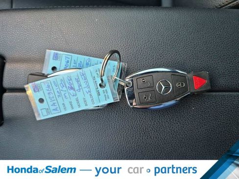 Used 2010 Mercedes-Benz E 350 Sedan image 20