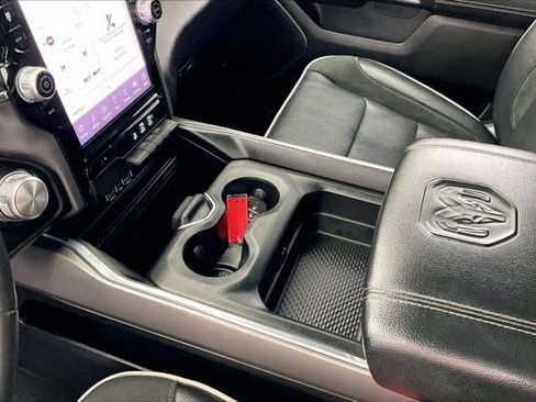 Used 2025 RAM 1500 Laramie AWD/4WD image 17