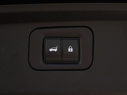 Certified 2025 Nissan Armada Platinum Reserve AWD/4WD image 14