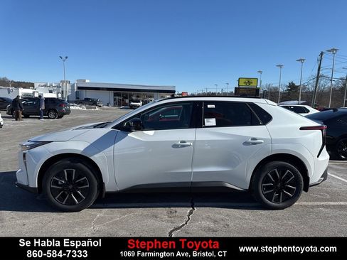 New 2026 Toyota bZ XLE image 4