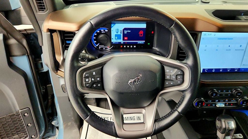 Used 2022 Ford Bronco Outer Banks AWD/4WD image 13
