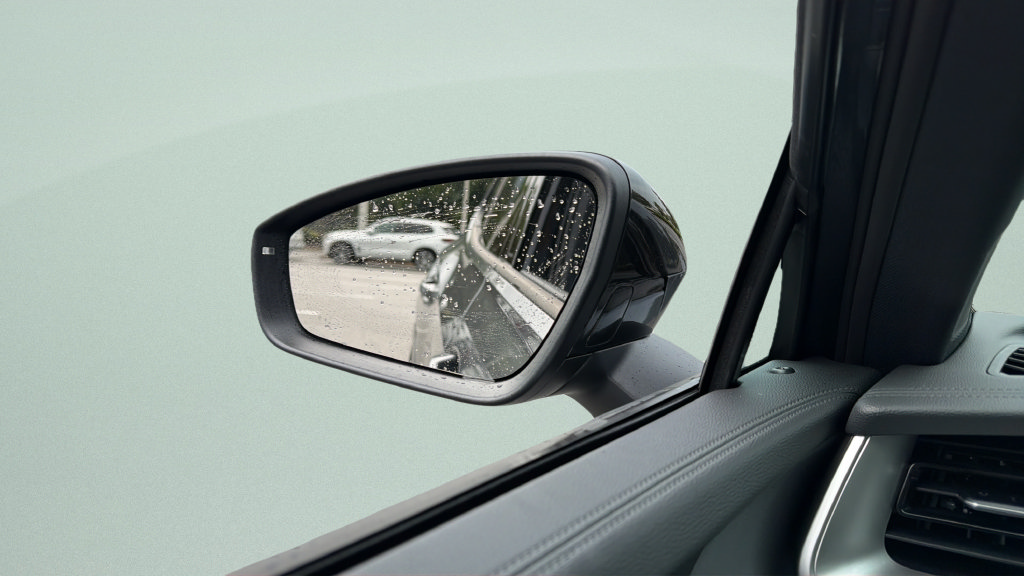 New 2026 Volkswagen Tiguan SE R-Line FWD image 37