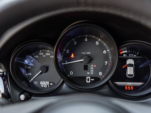 Certified 2023 Porsche Macan AWD/4WD image 20