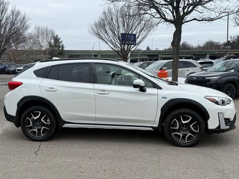 Used 2023 Subaru Crosstrek Hybrid w/ Moonroof Package w/Navigation image 6