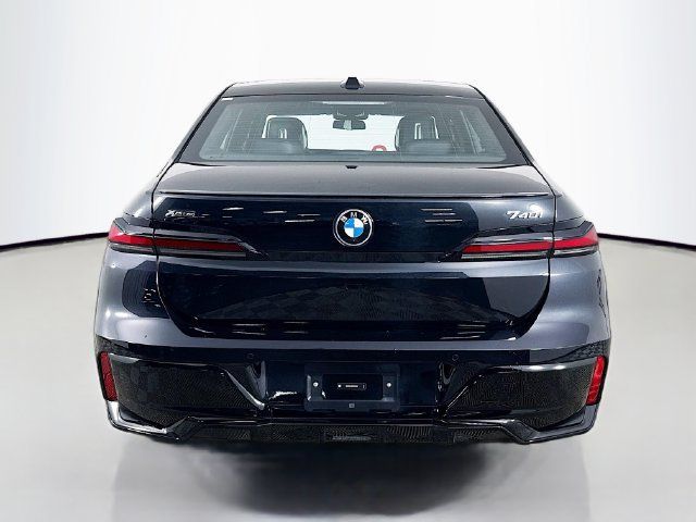 Used 2026 BMW 740i xDrive AWD/4WD image 6