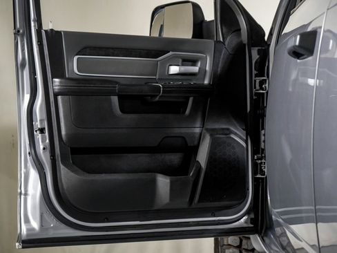 Used 2022 RAM 3500 Lone Star AWD/4WD image 32