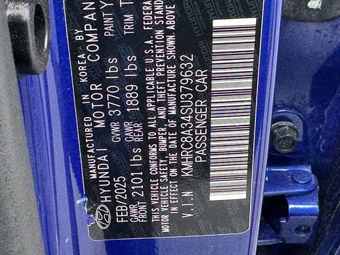 Used 2025 Hyundai Venue SEL FWD image 27