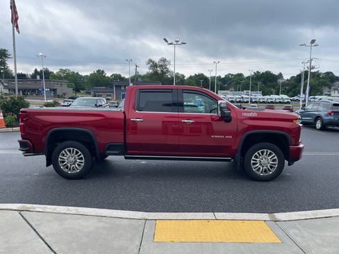 Used 2023 Chevrolet Silverado 2500 High Country w/ Z71 Off-Road Package AWD/4WD image 7