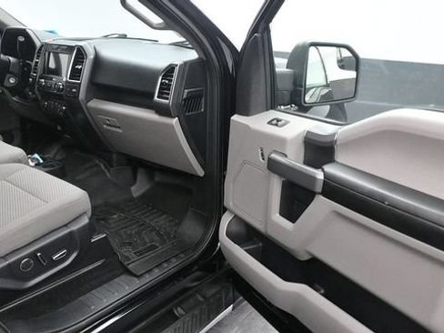 Used 2016 Ford F150 XLT w/ Equipment Group 302A Luxury AWD/4WD image 12