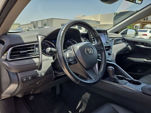 Used 2024 Toyota Camry SE FWD image 2
