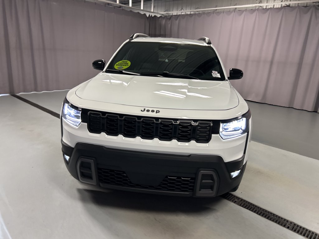 Used 2026 Jeep Cherokee Limited AWD/4WD image 2