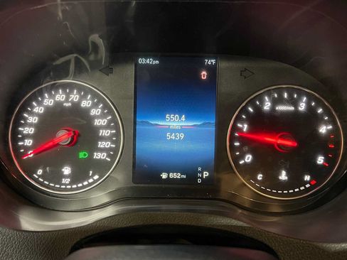 Used 2025 Mercedes-Benz Sprinter 2500 image 23