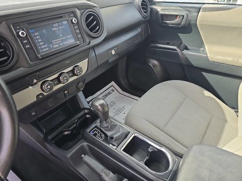 Used 2019 Toyota Tacoma SR image 47