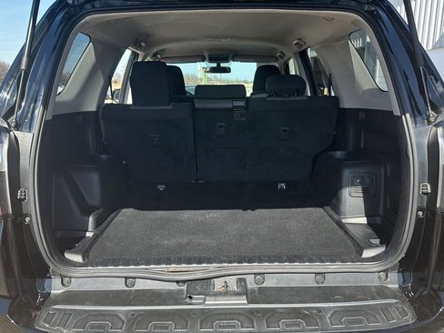 Used 2018 Toyota 4Runner SR5 image 12