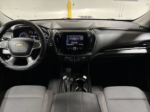 Used 2021 Chevrolet Traverse LS w/ LPO, Blackout Package FWD image 10