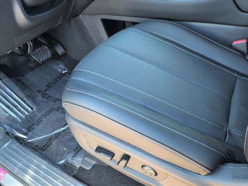 New 2026 INFINITI QX60 Luxe image 4