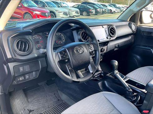 Used 2022 Toyota Tacoma SR image 15