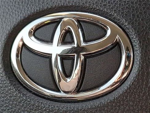 Certified 2022 Toyota Corolla LE image 23