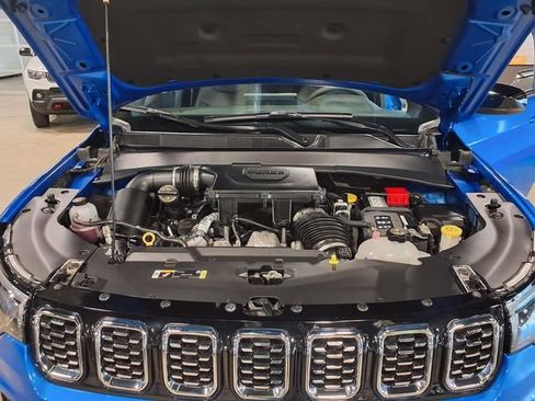 Used 2025 Jeep Compass Limited AWD/4WD image 14