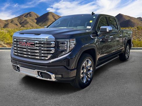 Used 2023 GMC Sierra 1500 Denali w/ Denali Reserve Package AWD/4WD image 17