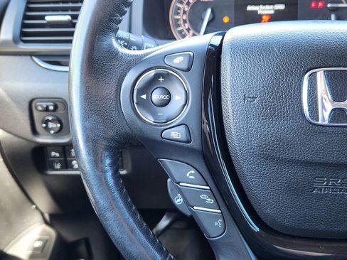 Used 2019 Honda Ridgeline RTL-E image 17