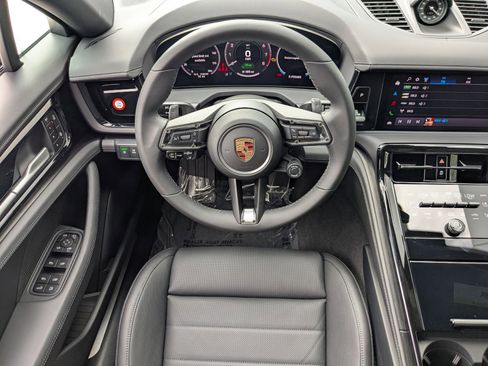 New 2026 Porsche Panamera 4 AWD/4WD image 16