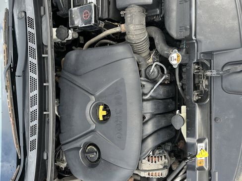 Used 2013 Hyundai Elantra Limited image 9