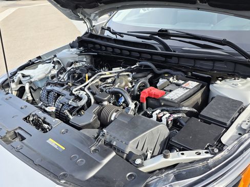 Used 2023 Nissan Altima 2.5 SR w/ SR Premium Package image 20