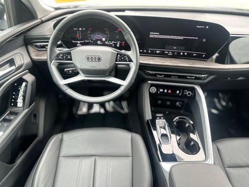 Used 2025 Audi Q5 Premium w/ Convenience Package AWD/4WD image 10
