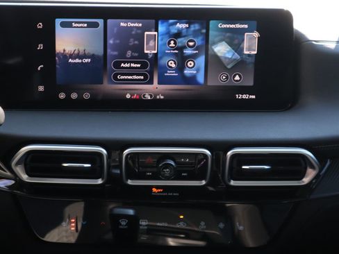 New 2026 Nissan Sentra SV w/ SV Convenience Package image 14