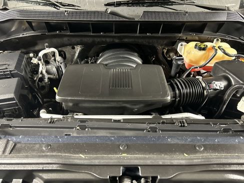 Used 2021 Chevrolet Silverado 1500 LT image 11