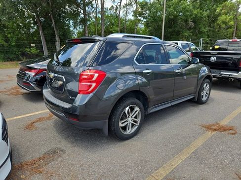 Used 2017 Chevrolet Equinox Premier w/ Enhanced Convenience Package FWD image 2