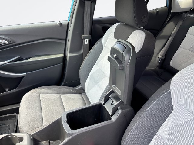 Used 2026 Chevrolet Trax LS w/ LS Convenience Package FWD image 21
