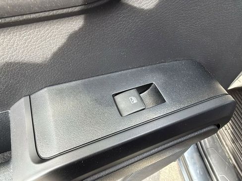 Certified 2023 Toyota Tacoma SR image 28