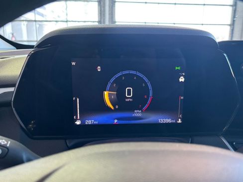 Used 2025 Chevrolet TrailBlazer LT image 38