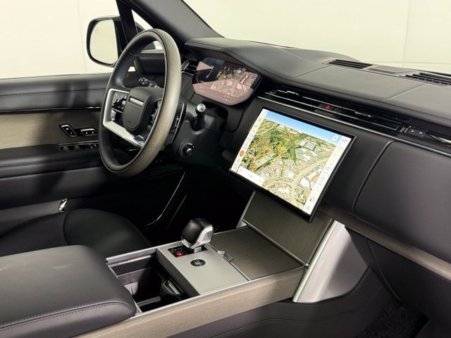 New 2026 Land Rover Range Rover SV AWD/4WD image 35