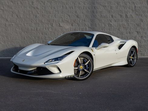 Certified 2023 Ferrari F8 Tributo RWD image 2