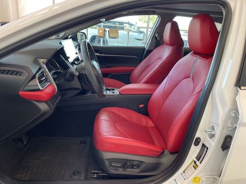 Used 2022 Toyota Camry XSE w/ Navigation Package AWD/4WD image 9