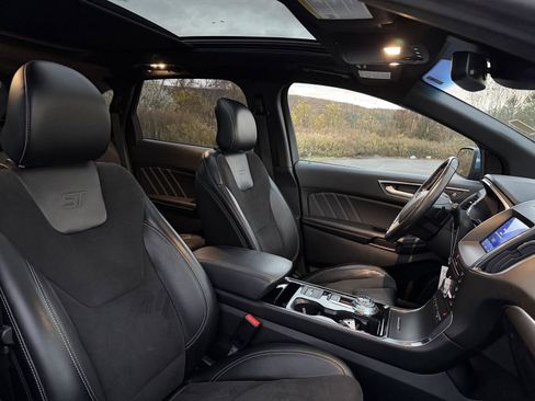 Used 2019 Ford Edge ST w/ Convenience Package image 31