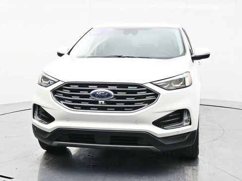 Used 2024 Ford Edge Titanium w/ Equipment Group 301A AWD/4WD image 2