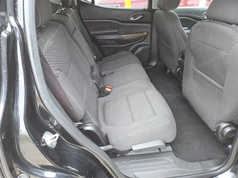 Used 2019 GMC Acadia SLE image 16