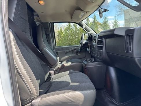 Used 2024 Chevrolet Express 2500 w/ Driver Convenience Package RWD image 19