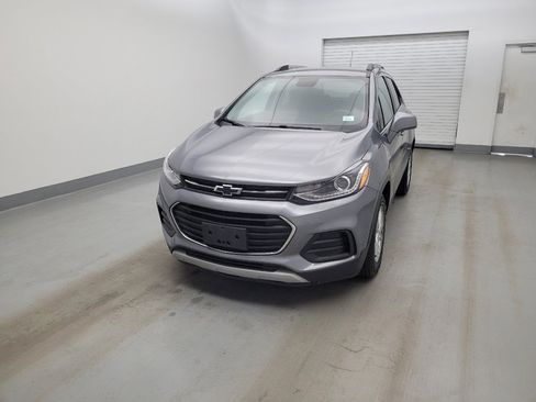 Used 2020 Chevrolet Trax LT w/ LT Convenience Package FWD image 15