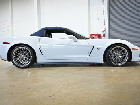 Used 2013 Chevrolet Corvette 427 w/ 1SC Preferred Equipment Group image 17