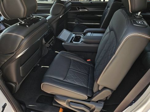 New 2026 Jeep Grand Wagoneer Summit AWD/4WD image 14