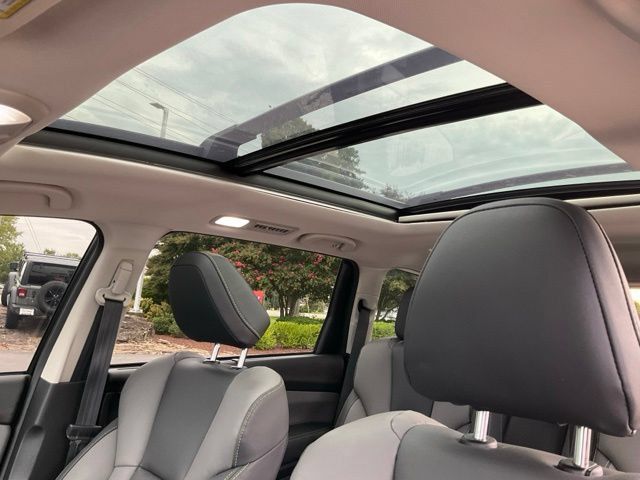 Used 2023 Subaru Ascent Onyx Edition Limited AWD/4WD image 9