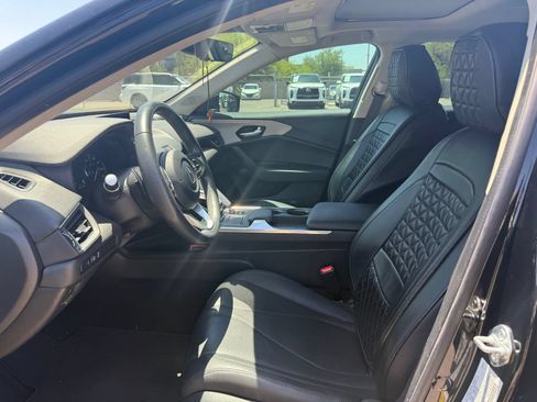 Used 2023 Acura TLX FWD image 12