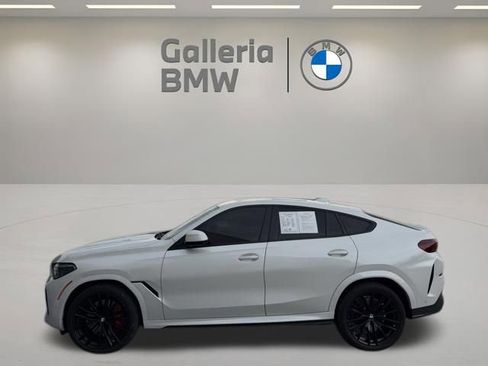 Used 2022 BMW X6 M50i w/ Executive Package AWD/4WD image 10