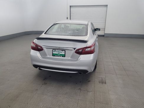 Used 2018 Nissan Altima 2.5 SV FWD image 7